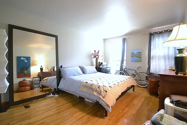 Rented by Bold New York | media 30