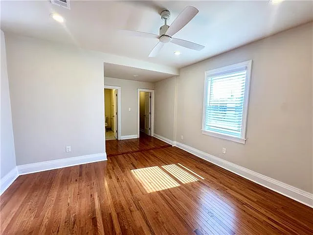 914 N Broad St — Photo 16