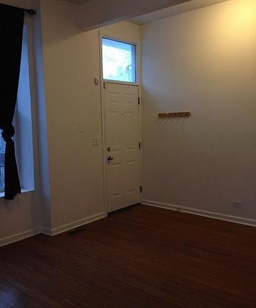 2nd image of 2622 W Evergreen Ave #1F