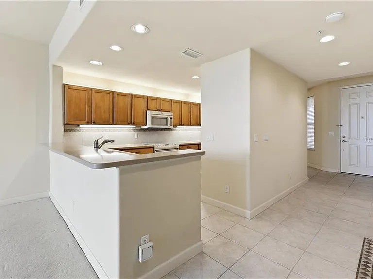 10045 Links Ln #203 — Photo 9