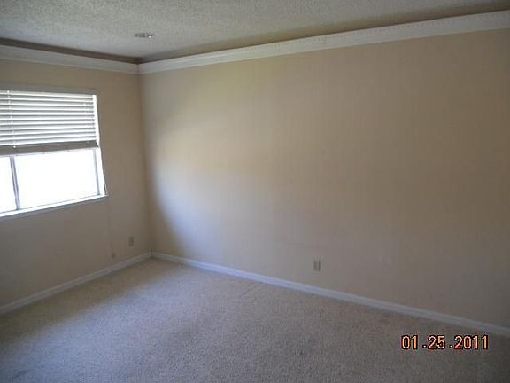 5th image of 2221 Warfield Way Unit C