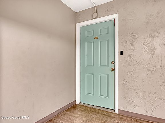 2nd image of 230 Columbia Dr #107