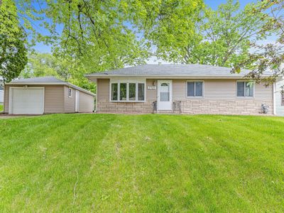 1705 Rose Pl, Roseville, MN, 55113