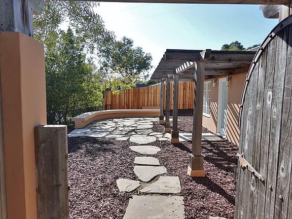 3rd image of 1324 Kenwood Rd