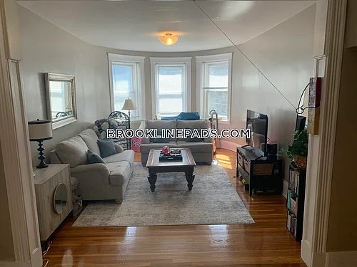 16 Fuller St #5 Photo 1