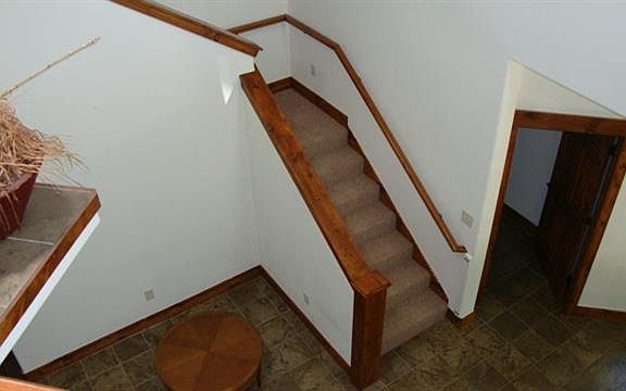 5th image of 6909 Red Bud Dr