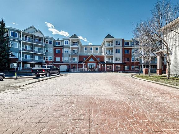 4th image of 8 N Prestwick Pond Ter SE #321