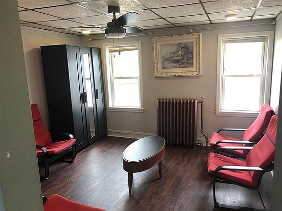 3rd image of 143 Laidlaw Ave Floor 2