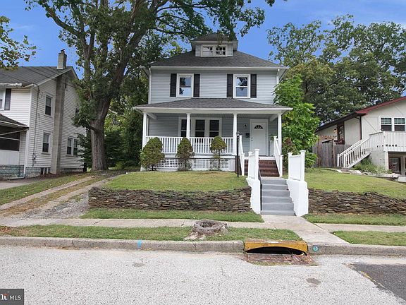 2nd image of 735 Chestnut Ave
