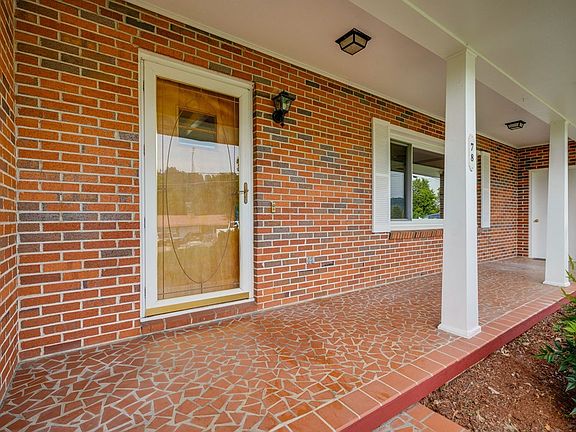 3rd image of 78 Flatwoods Dr