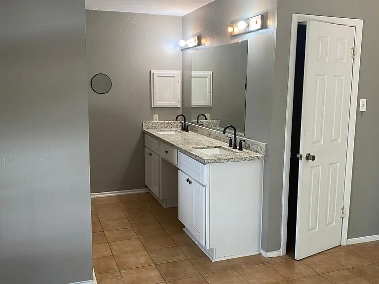16339 Meadowbrook Farm Rd — Photo 16