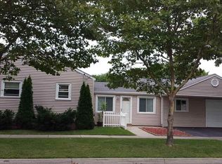 700 N Dewitt St, Bay City, MI 48706