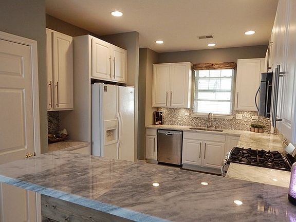 5th image of 2860 Glacier Way Unit C
