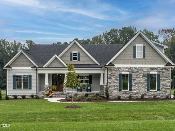 100 Old Garden Ln, Youngsville, NC 27596