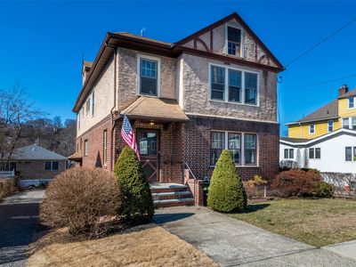 215 Sedgwick Avenue, Yonkers, NY, 10705