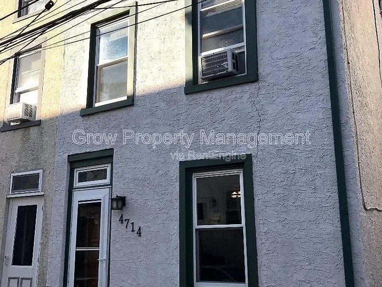 4714 Fowler St — Photo 25
