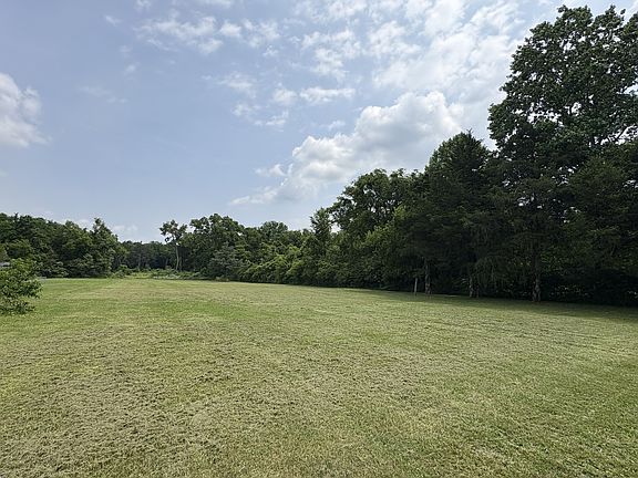 5th image of 3033 Asbury Rd