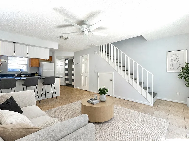 2734 62nd Ave N #3 — Photo 3