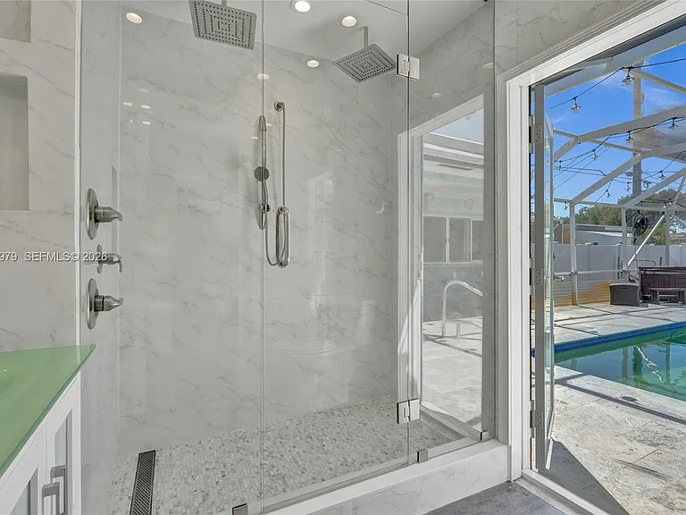 9240 SW 54th St — Photo 12