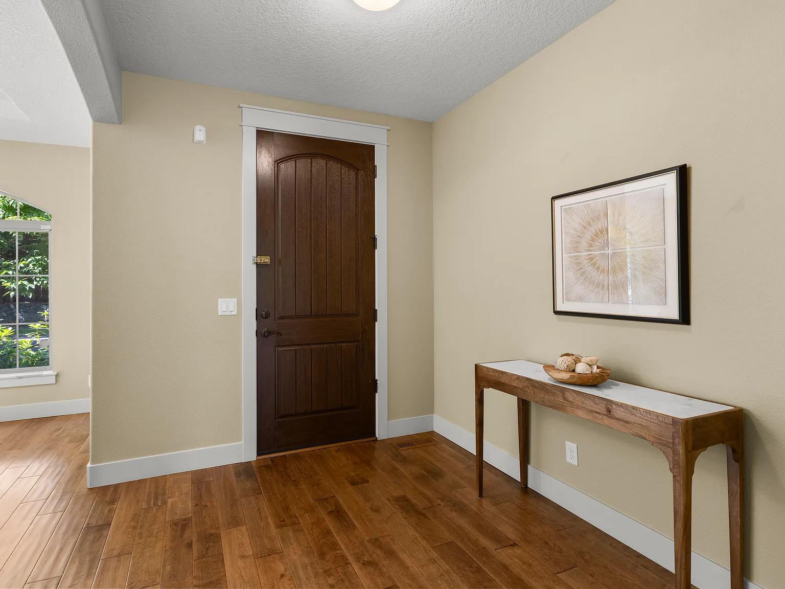 4 bed, 2909 sqft, $3,490 — Photo 3
