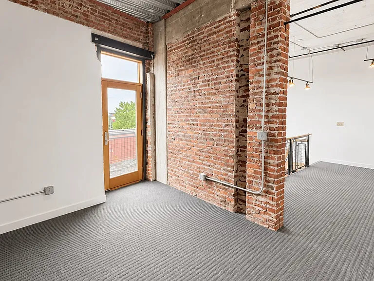103 E Sprague Ave #207 — Photo 14