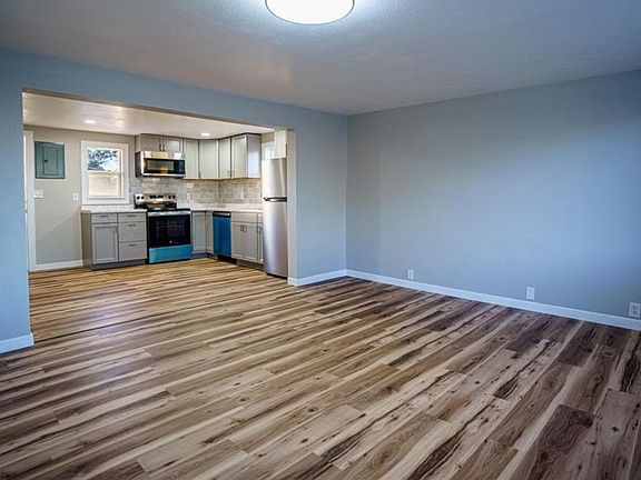 5th image of 815 Santa Clara Ave