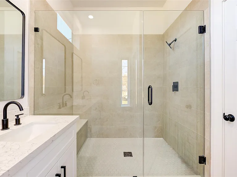 1217 Dewalt St — Photo 12