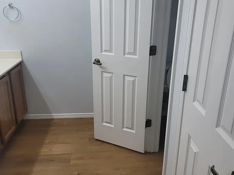 1418 Laguna Ct NE — Photo 46