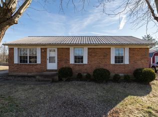 56 N Ronda Dr, Falmouth, KY 41040