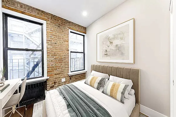 Rented by Douglas Elliman | media 17