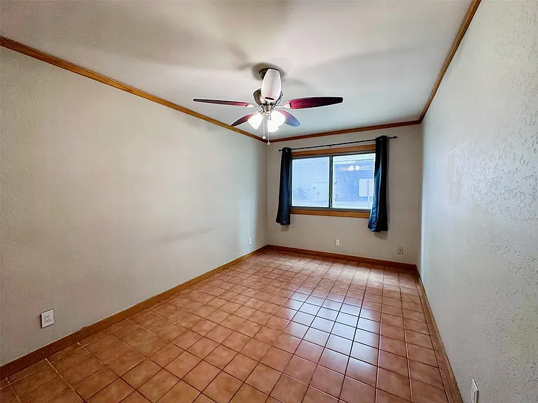 505 W 7th St #120 — Photo 9