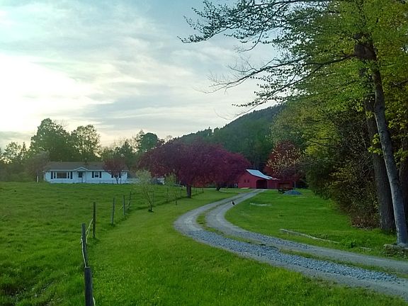 4th image of 5789 Vt Route 131