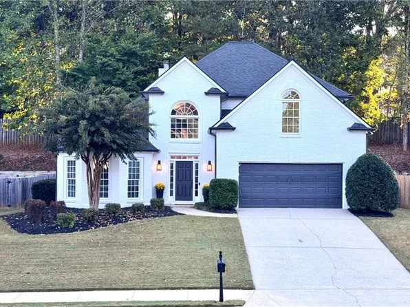 8075 Sandorn Dr, Roswell, GA 30075
