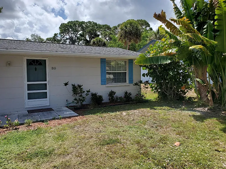 801 Liberty St — Photo 3