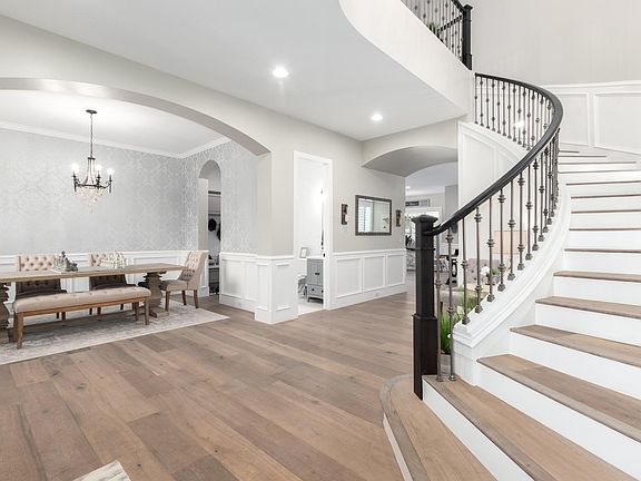 3rd image of 4543 E Glenrosa Ave