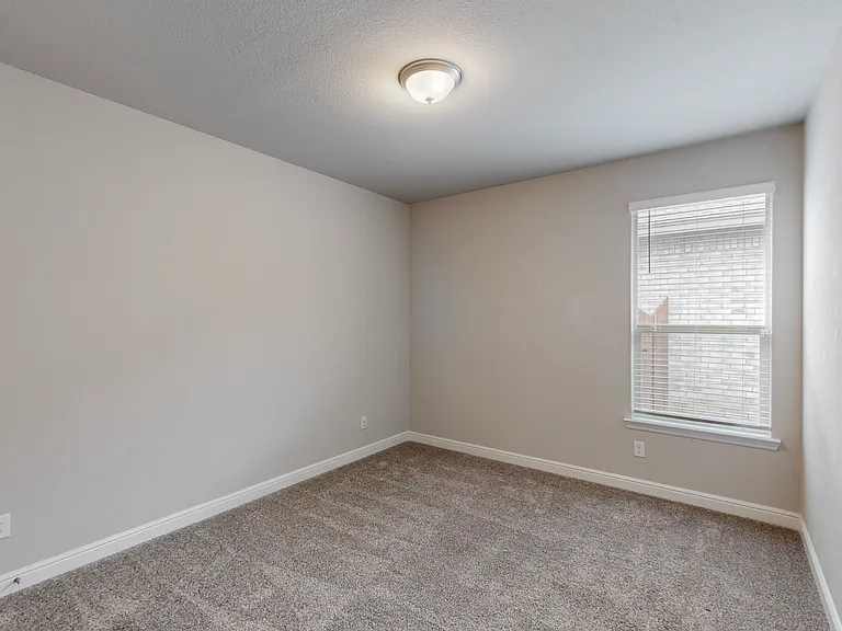436 Dunmore Dr — Photo 15
