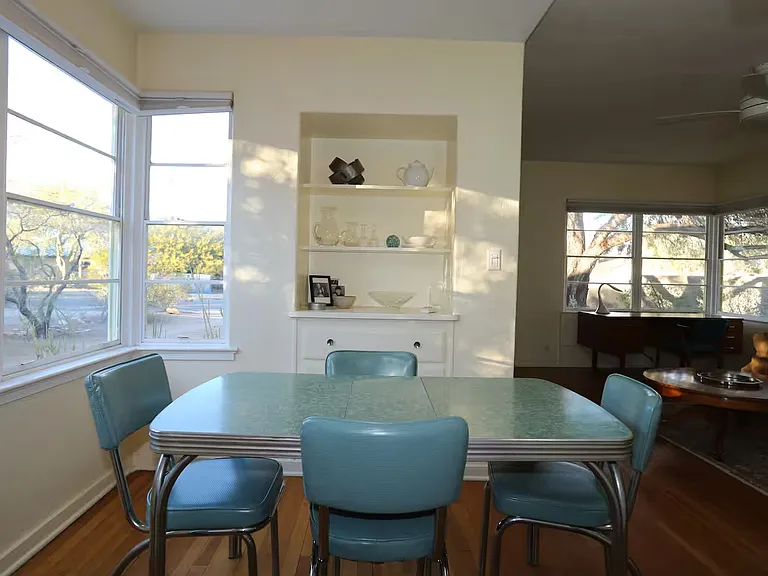 E Drachman St — Photo 25