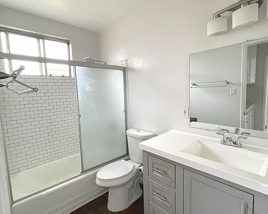 5th image of 1257 9th St APT 5