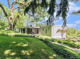 1301 Orkney Dr, Ann Arbor, MI 48103