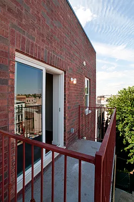 Rented by Level Group | media 15