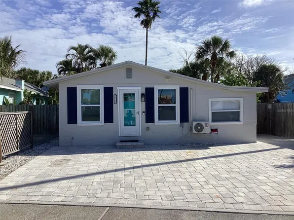 13121 4th St E, Madeira Beach, FL