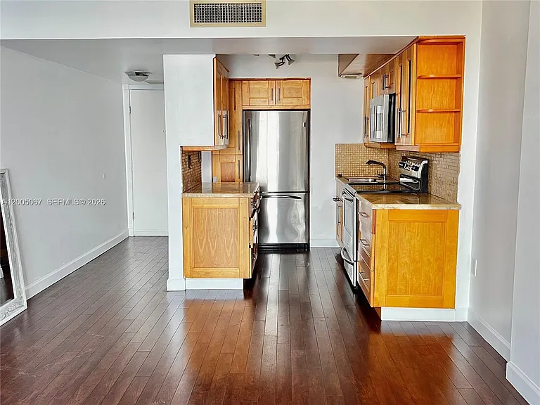 2841 NE 163rd St #1007 — Photo 4