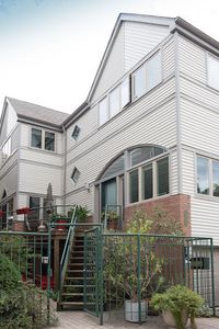 1127 W Cornelia Ave, Chicago, IL, 60657