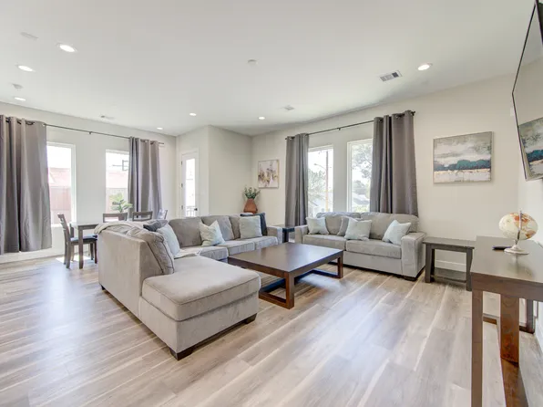 2418 Everett St, Houston, TX 77009