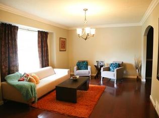 1428 E Sunvale Dr, Olathe, KS 66062