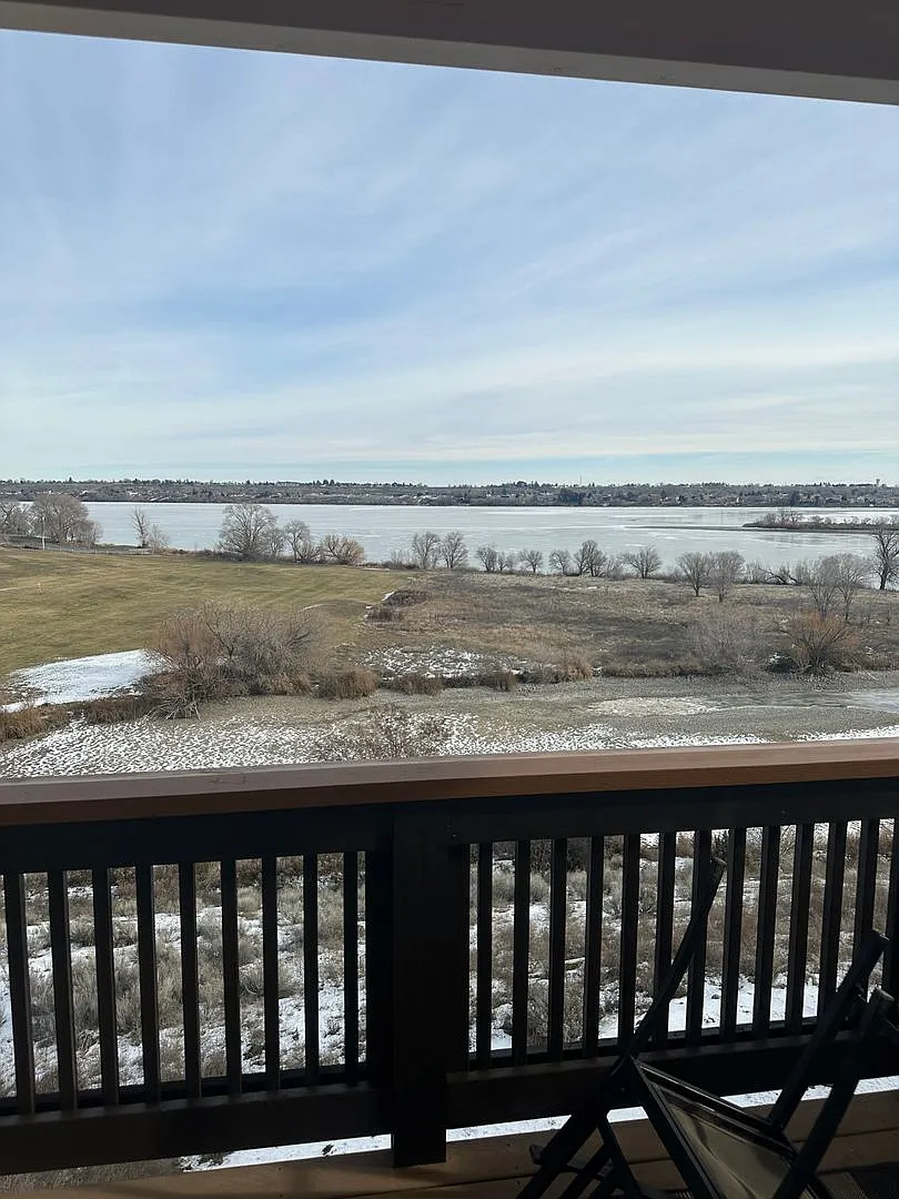 Golfers Dream Condo! Lake Front, Fully Furnished W/Private Pool And Dock Access! Near The Links A... — Photo 2