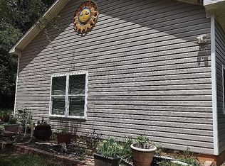 637 Stokes Store Rd, Forsyth, GA 31029