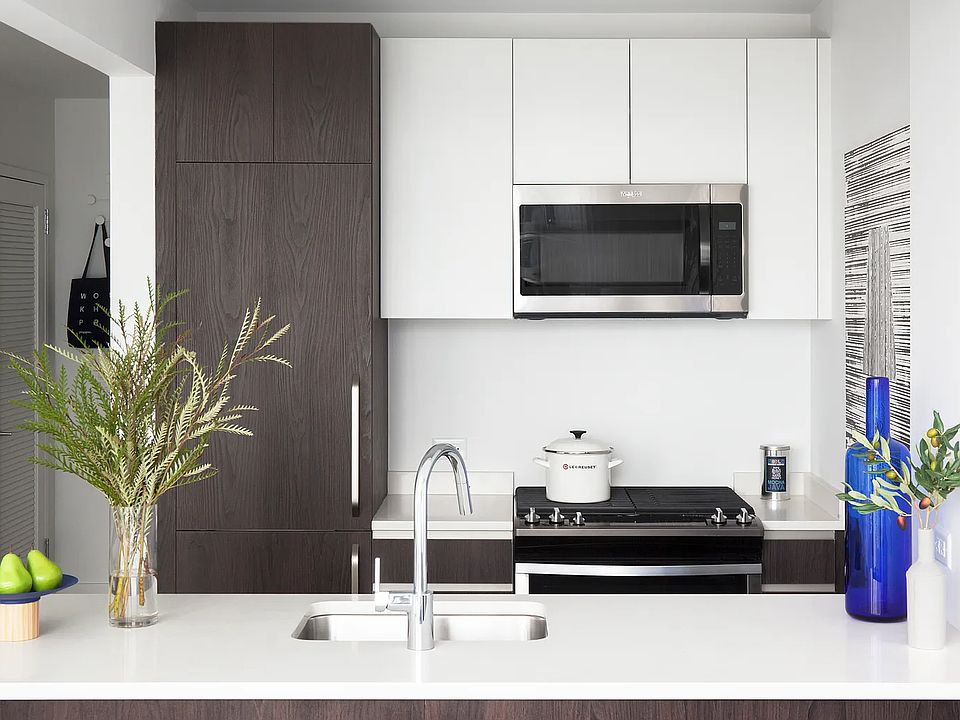 2nd image of 28-30 Jackson Ave #51