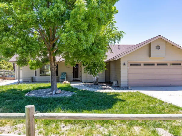 29968 Greenwater Dr, Tehachapi, CA 93561