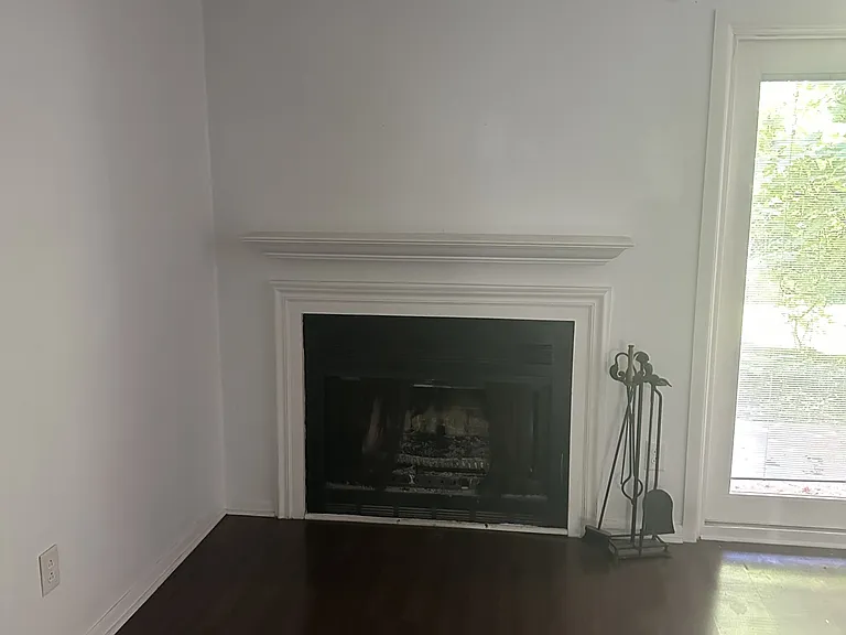 2900 Heathstead Pl #B — Photo 8